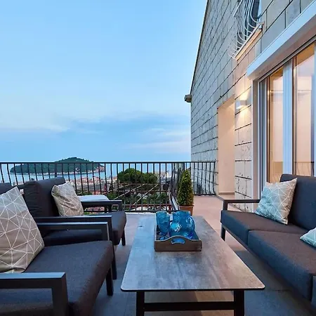 Апартаменты New & Stunning Views In Luxury 5* Divona *
