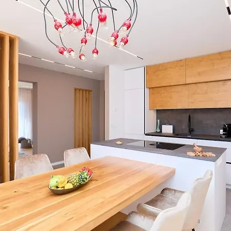 New & Stunning Views In Luxury 5* Divona Дубровник