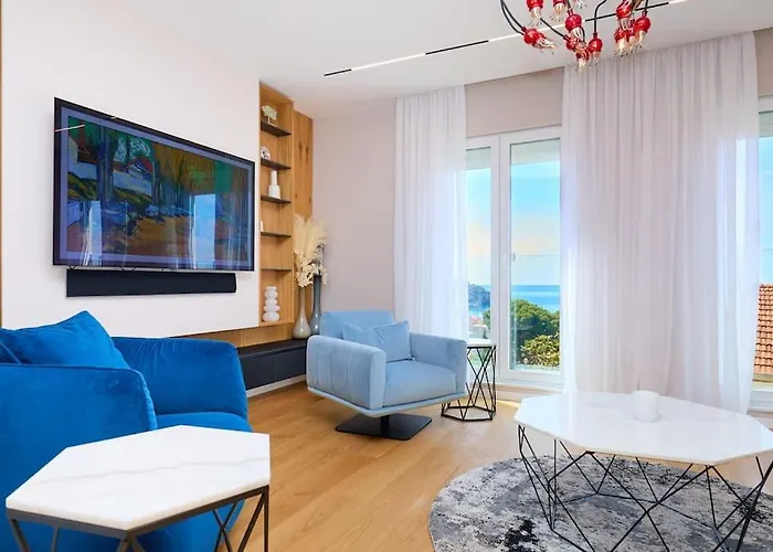 New & Stunning Views In Luxury 5* Divona アパート *